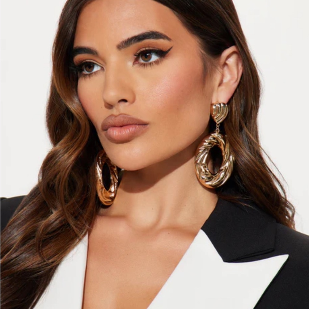 Fashion Nova Swirl Ring Drop Earrings